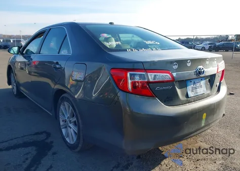 2014 Toyota Camry Hybrid Xle z USA, uszkodzony, nr VIN 4T1BD1FK9EU102081